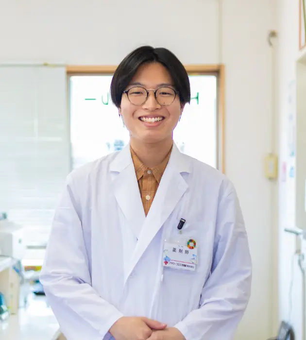 新卒薬剤師 正面
